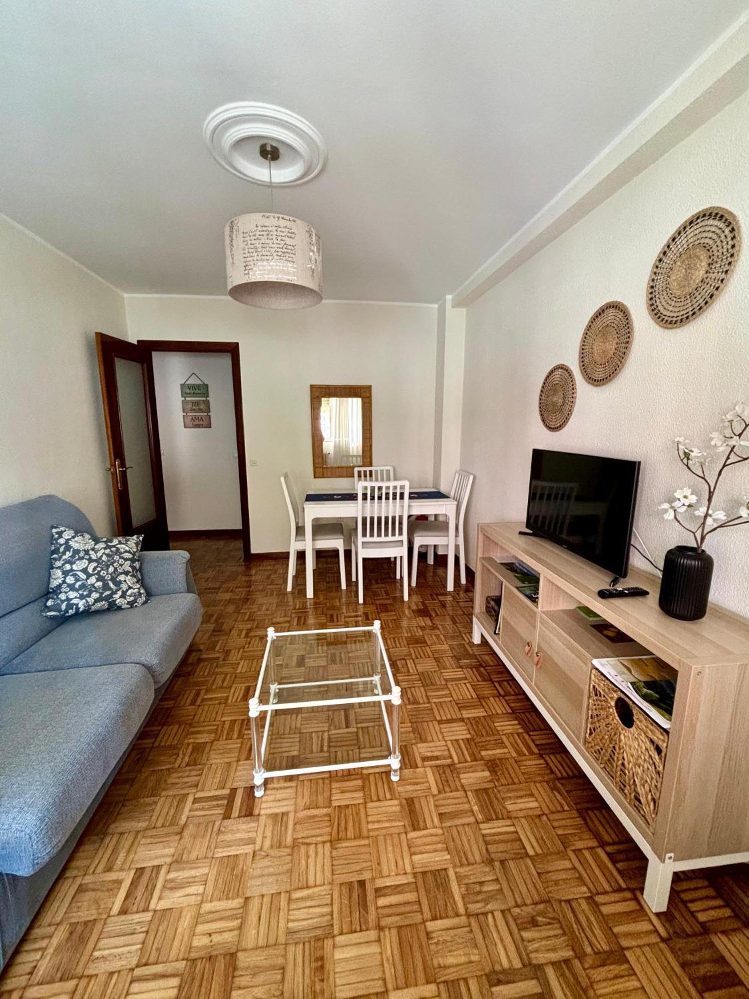 Apartamento Piso En El Precioso Pueblo De Colunga Exterior foto